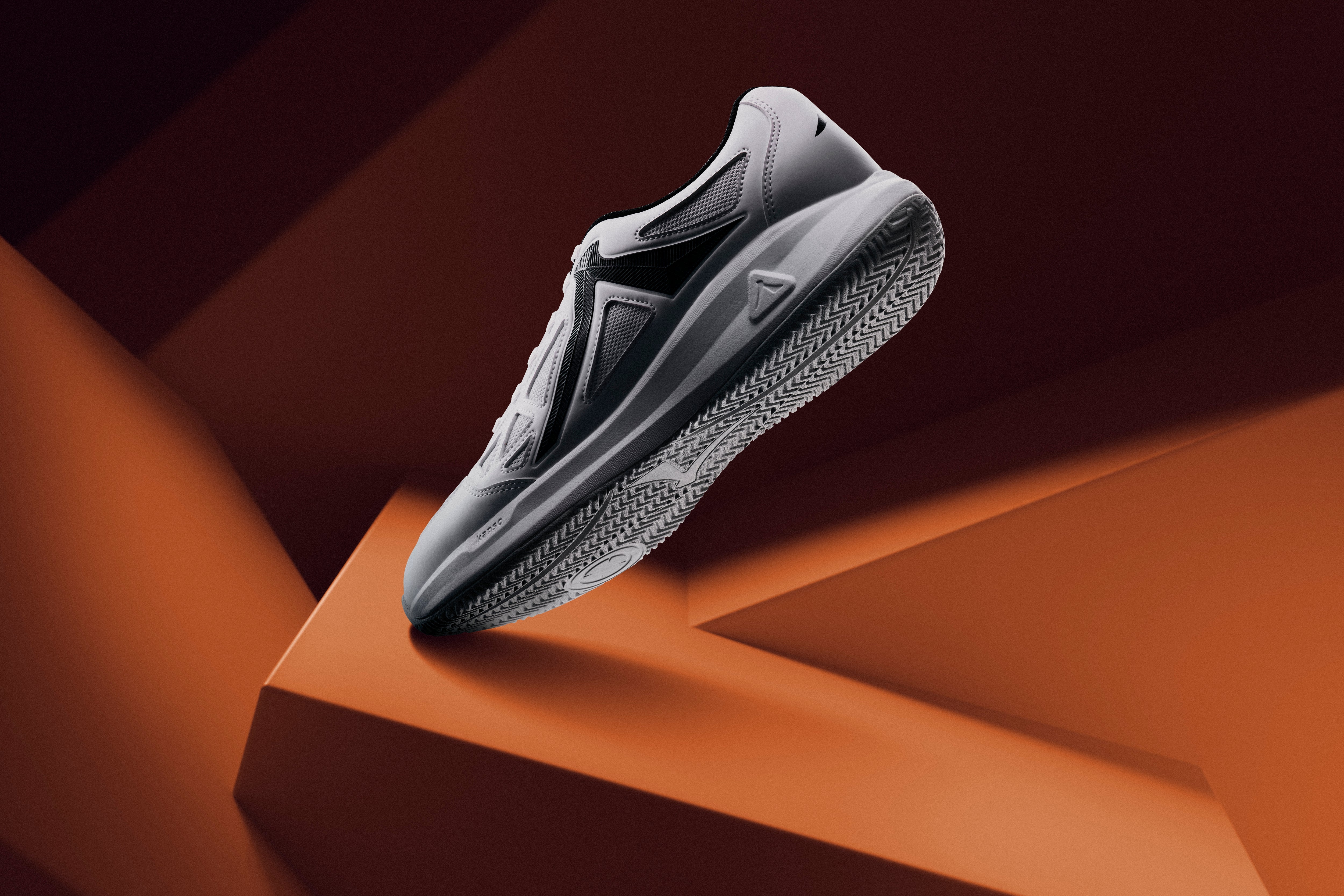 Takumi SoftCourt White/Black